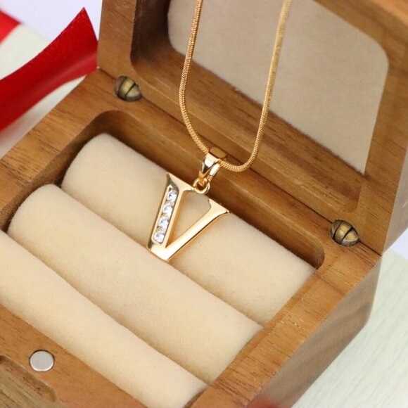 "Rose Gold Letter V Pendant with Sparkling Crystals – Chic Jewelry, XPPT1371 - Picture 7 of 13